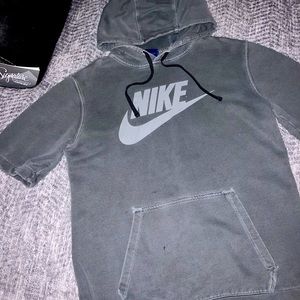 Nike t shirt hoodie
